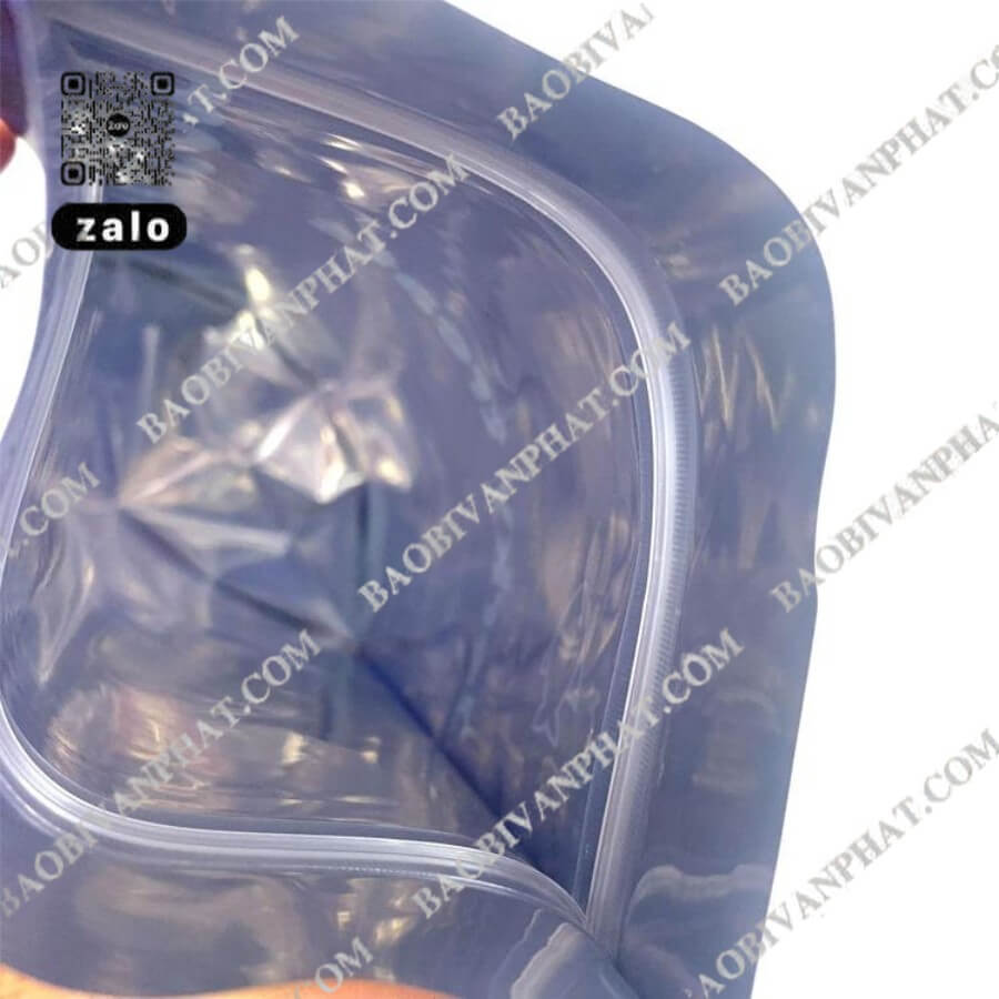 Chi tiết đường hàn và khóa zipper túi băng keo