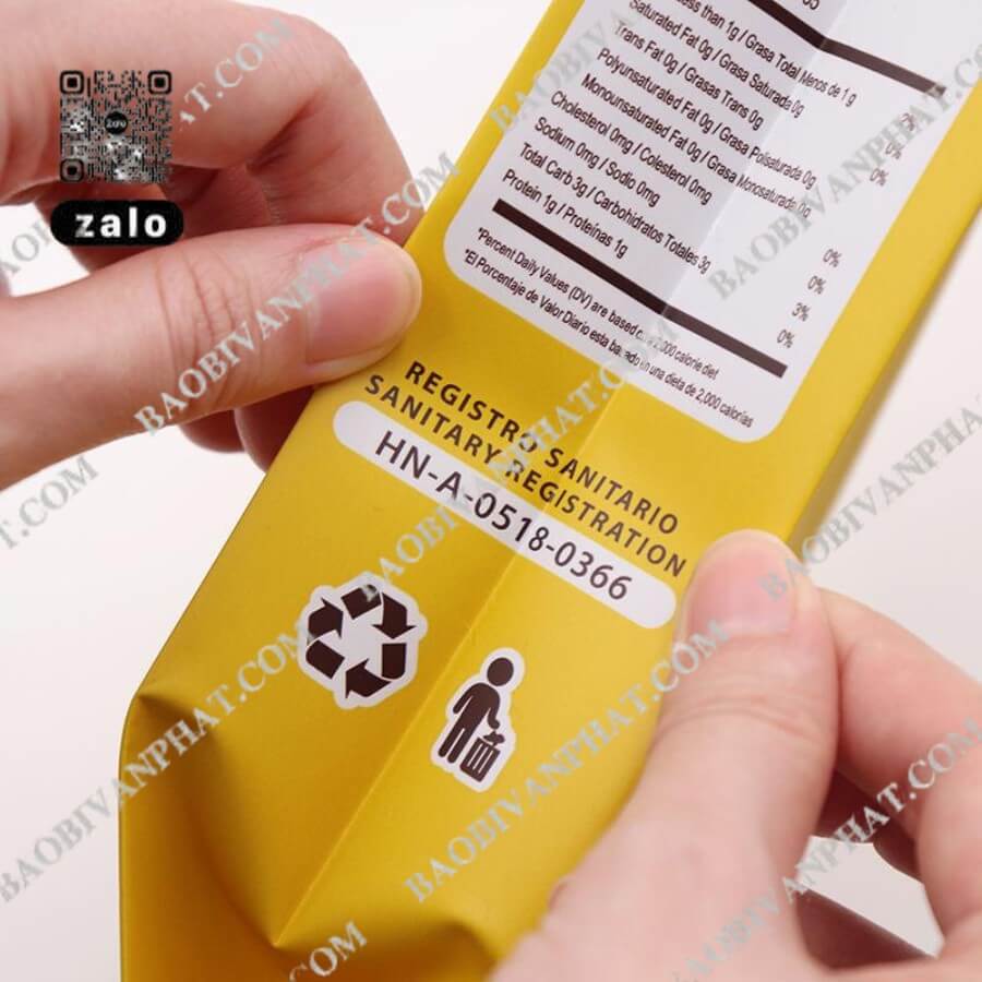 Mặt sau túi xếp hông 4 cạnh